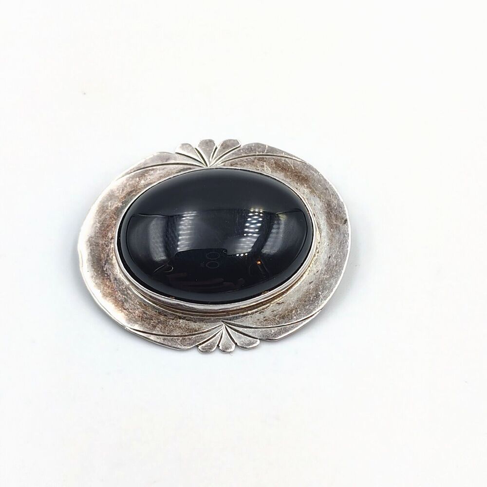 Vintage Native American Navajo D. Chavez Sterling Silver 925 Black Onyx Brooch